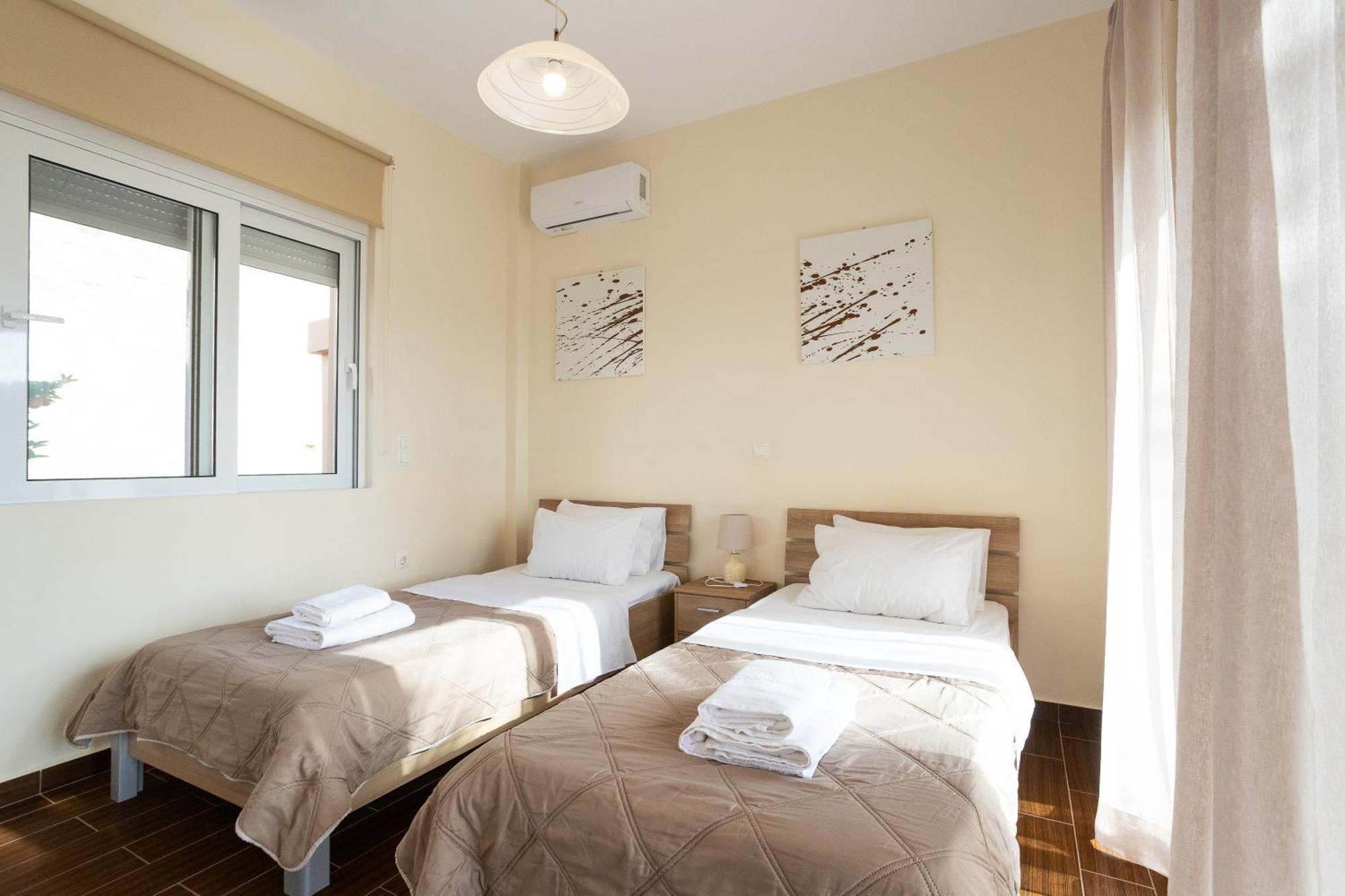 Meliades Villas Agia Marina 外观 照片